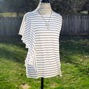 SOLD. New Women’s White House Black Market Top